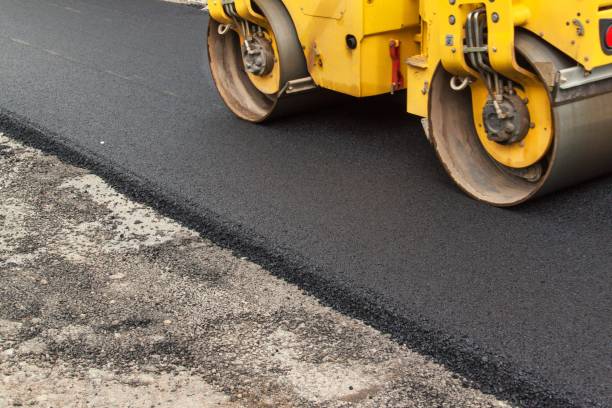 Best Asphalt Driveway Installation  in Nassau Bay, TX